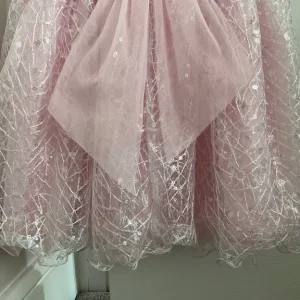 Beautiful Girls’ Party Dress – Age 6-7 Years - Image 3