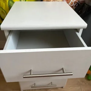 White 3-drawer bedroom side units - Image 2