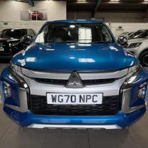 2020 70 MITSUBISHI L200 2.2 DI-D DC BARBARIAN PICKUP DOUBLE CAB 4DR DIESEL MANUA - Image 4