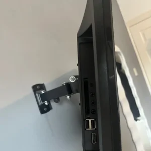 Sharp Smart tv 26” - Image 7