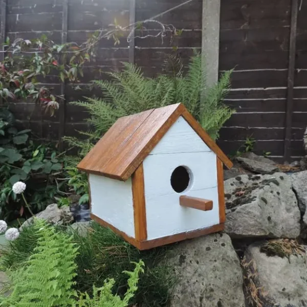 New Hand Crafted Bird House (Birdbox, Birdhouse, bird box)