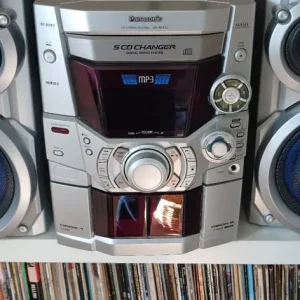 Panasonic Hifi unit with speakers and remote - Image 3