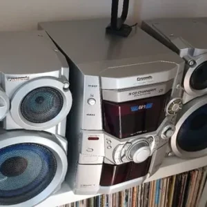 Panasonic Hifi unit with speakers and remote