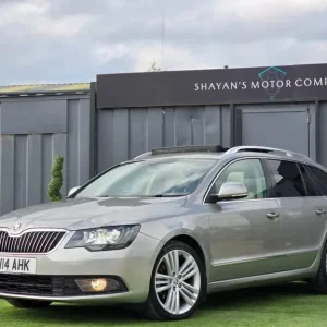2014 Skoda Superb 2.0 TDI 4x4 Estate - Image 2