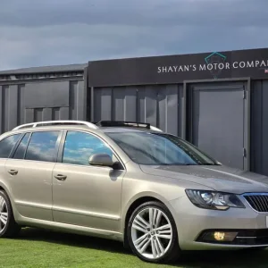 2014 Skoda Superb 2.0 TDI 4x4 Estate - Image 3