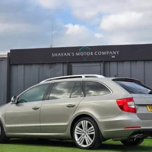 2014 Skoda Superb 2.0 TDI 4x4 Estate - Image 5