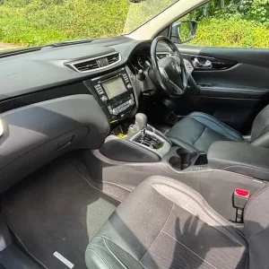 2017 Nissan Qashqai 1.6 dCi Tekna SUV 5dr Diesel XTRON 2WD Euro 6 (s/s) (130 ps) SUV Diesel Autom... - Image 2