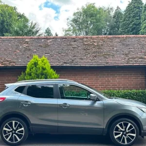 2017 Nissan Qashqai 1.6 dCi Tekna SUV 5dr Diesel XTRON 2WD Euro 6 (s/s) (130 ps) SUV Diesel Autom... - Image 5