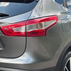 2017 Nissan Qashqai 1.6 dCi Tekna SUV 5dr Diesel XTRON 2WD Euro 6 (s/s) (130 ps) SUV Diesel Autom... - Image 8