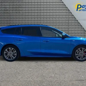 2025 Ford Focus Estate ST-Line 1.0L 125PS mHEV 6 Spd Desert Island Blue - Demo - Image 2