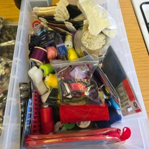 Large sewing kit/box - Image 3