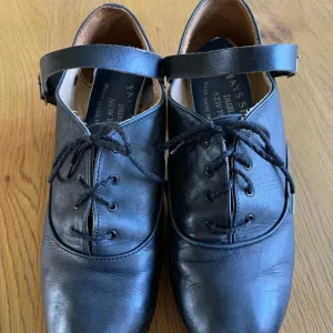 Irish Dancing Faye’s size 5 Ultra Flex heavy shoes - Image 2