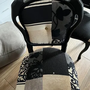 Wooden dining table and six chairs - Image 6