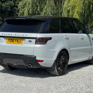 2016 Land Rover Range Rover Sport 3.0 SD V6 HSE Dynamic Auto 4WD Euro 6 (s/s) 5dr ESTATE Diesel A... - Image 8