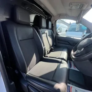 2021 Citroen Dispatch 1400 2.0 BlueHDi 120 Van Enterprise PANEL VAN Diesel Manual - Image 5