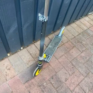 FREE - Kids scooter - adjustable (used) - Image 2