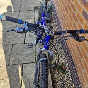 Giant Mountain bike - Image 4