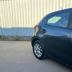 2017 Mazda Mazda2 1.5 SKYACTIV-G SE-L Euro 6 (s/s) 5dr HATCHBACK Petrol Manual - Image 8