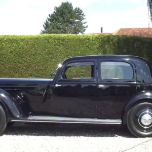 1937 Rover P2 16HP Sports Saloon Petrol Manual - Image 2