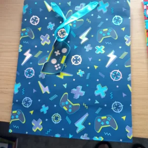 Four new gift bags - Image 2