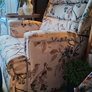 Riser recliner armchair - Image 6