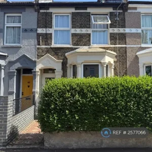 1 bedroom in Richford Road, London, E15 (#2577066) - Image 2