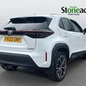 2022 Toyota Yaris Cross 1.5 VVT-h Excel SUV 5dr Petrol Hybrid E-CVT Euro 6 (s/s) (116 ps) HATCHBA... - Image 2