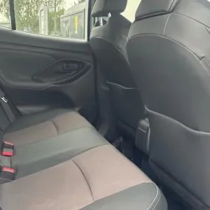 2022 Toyota Yaris Cross 1.5 VVT-h Excel SUV 5dr Petrol Hybrid E-CVT Euro 6 (s/s) (116 ps) HATCHBA... - Image 6