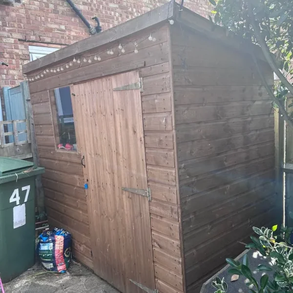 Nearly new shed