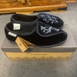 Ladies slippers - Image 2