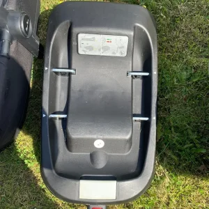 Silver cross travel system - Image 3