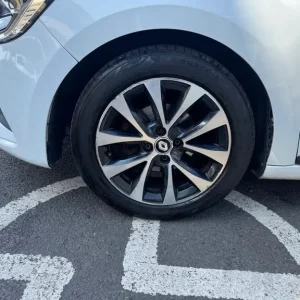 2021 Renault Clio 1.0 TCe 90 Iconic 5dr HATCHBACK Petrol Manual - Image 8