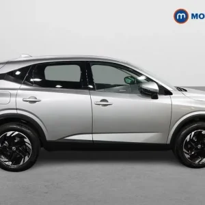 2025 Nissan Qashqai 1.3 DiG-T MH 158 N-Connecta 5dr Xtronic SUV Petrol Automatic - Image 8