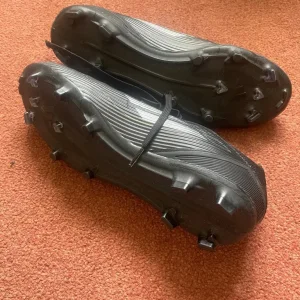 Adidas F50 football boots, size 9 - Image 2