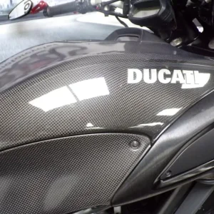 2011 Ducati Diavel Carbon - Image 6