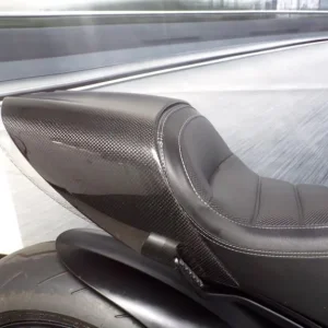 2011 Ducati Diavel Carbon - Image 7