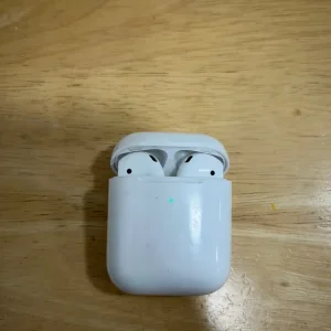 Apple AirPods 2nd Gen – Used - Image 3