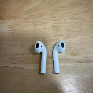 Apple AirPods 2nd Gen – Used - Image 4