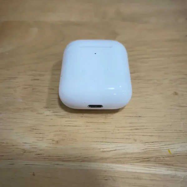 Apple AirPods 2nd Gen – Used