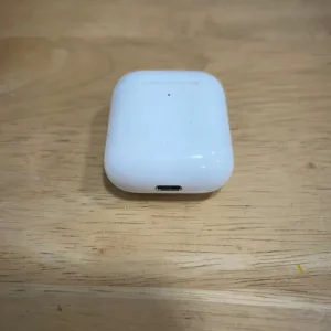 Apple AirPods 2nd Gen – Used