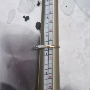 18ct carat gold ring with diamonds - Image 3