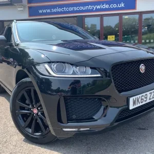2019 Jaguar F-Pace 2.0 D180 Chequered Flag SUV 5dr Diesel Auto AWD Euro 6 (s/s) - Image 2