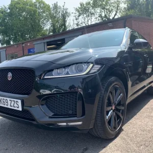 2019 Jaguar F-Pace 2.0 D180 Chequered Flag SUV 5dr Diesel Auto AWD Euro 6 (s/s) - Image 4