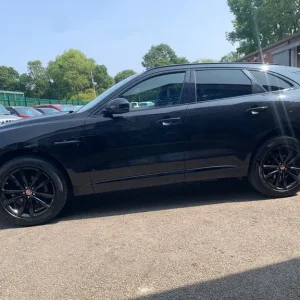 2019 Jaguar F-Pace 2.0 D180 Chequered Flag SUV 5dr Diesel Auto AWD Euro 6 (s/s) - Image 5