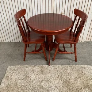 Round pedestal breakfast / bistro table with two chairs. - Image 5