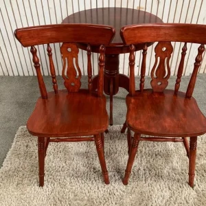 Round pedestal breakfast / bistro table with two chairs. - Image 6