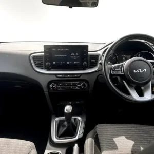 2022 Kia Ceed T-GDi 2 Hatchback Petrol Manual - Image 8