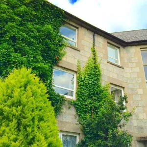 Double bedroom in a top-floor furnished apartment in Worksop, Bassetlaw