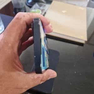 Iphone 14 256gb unlocked battery heath 87% £210 - Image 6