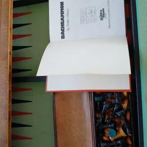 Solid wood table/ unique/ games inside - Image 4